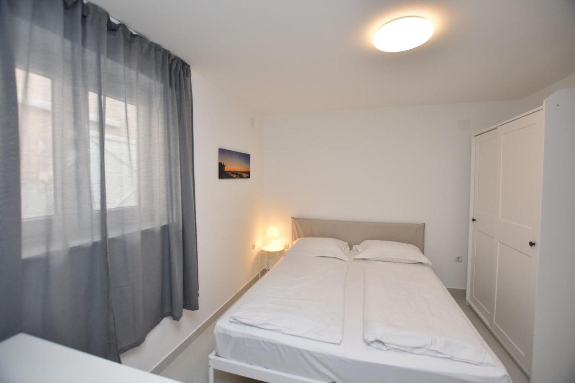 Apartments Leonardo Primošten Eksteriør billede
